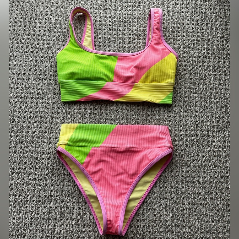 LainSnow size Small Neon Wave bikini set- GUC